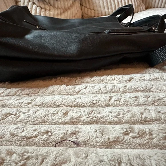 Simply Vera black bag-perfect condition! - Picture 11 of 11